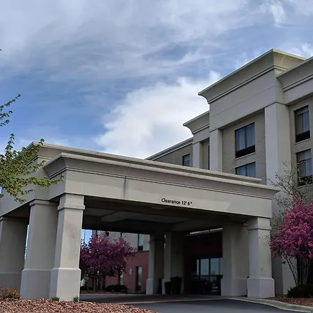 Hampton Inn & Suites Cincinnati-Union Centre-3